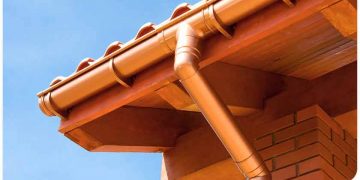 5280-1604390270-16cdb2eac5949773ed6b2c60c14144af45e6bf68-gutter-installation-copper-gutters.jpg